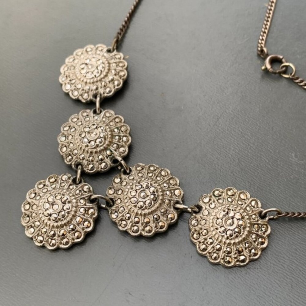Vintage Sterling Silver Marcasite Necklace . Sterling silver Necklace . Art Deco